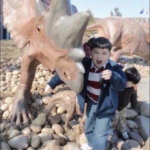 Meet your Posher, Sky